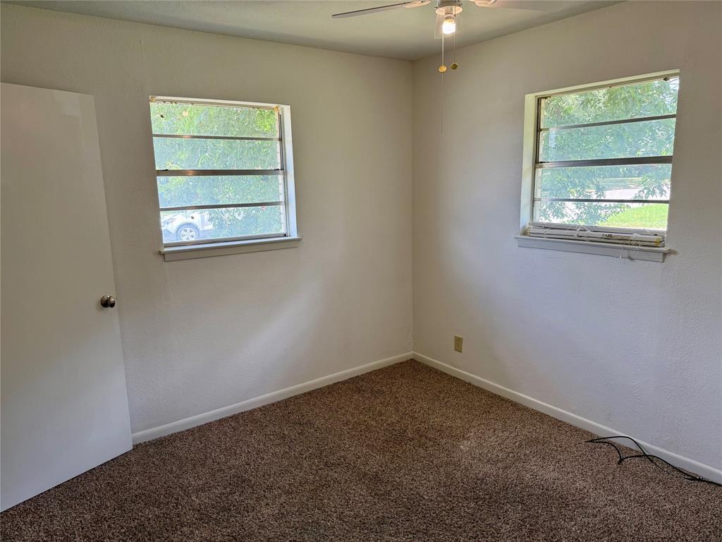 1407 N East St Property Photo 12