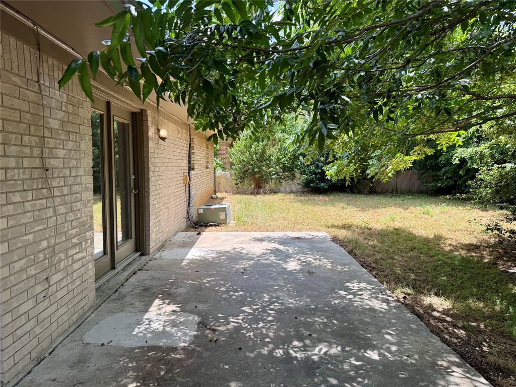 1407 N East St Property Photo 17