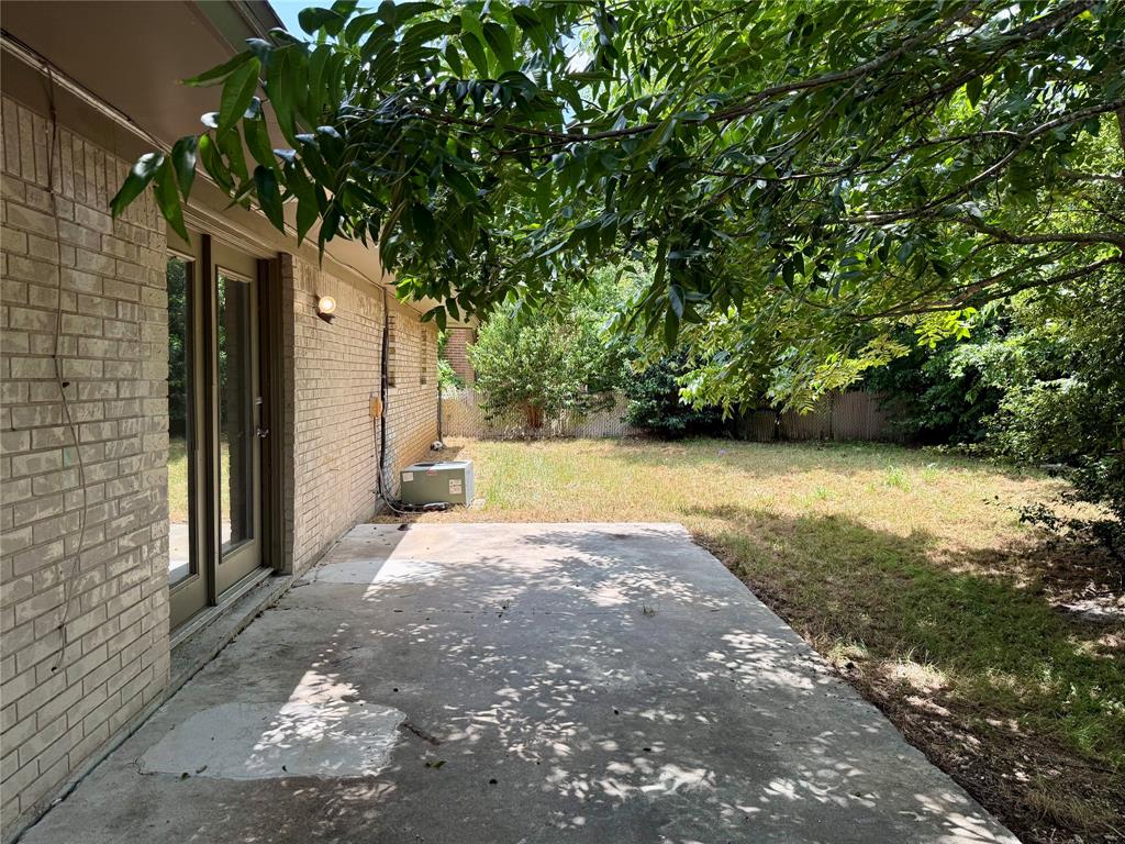 1407 N East St Property Photo 18