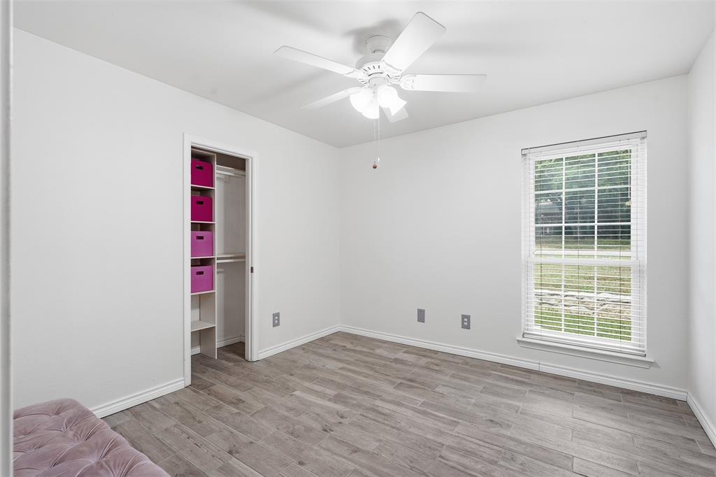 3113 Spring Lake Drive Property Photo 13