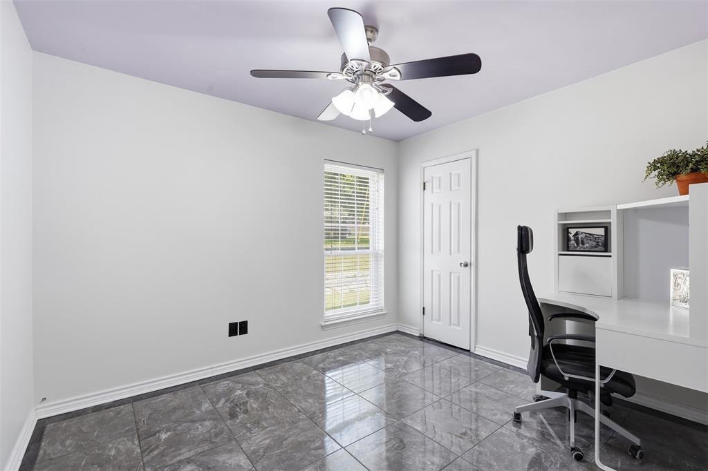 3113 Spring Lake Drive Property Photo 15