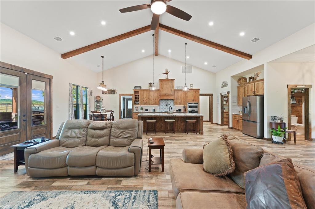 9861 Fm-66 Property Photo 7