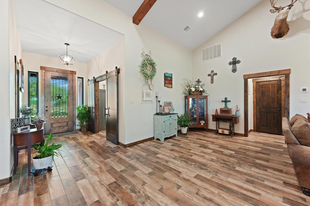 9861 Fm-66 Property Photo 10