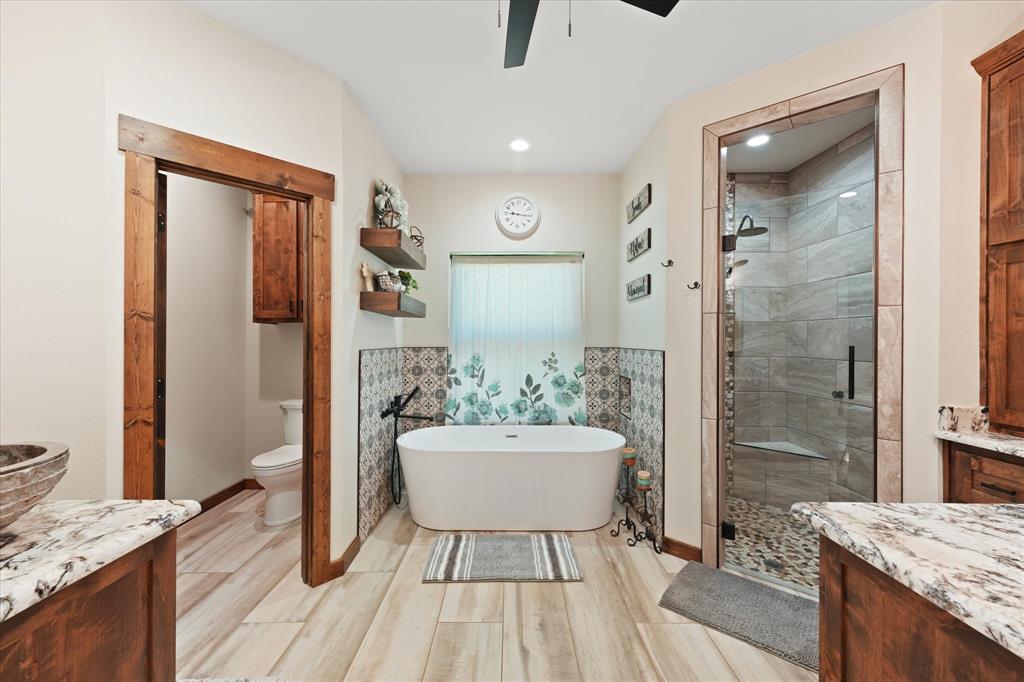 9861 Fm-66 Property Photo 19