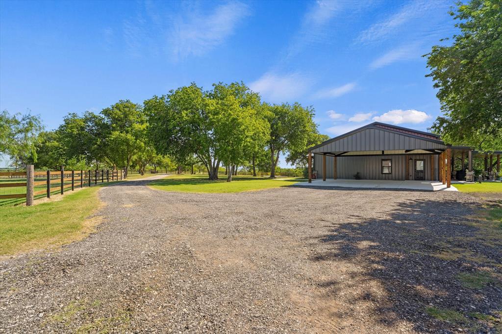 9861 Fm-66 Property Photo 27
