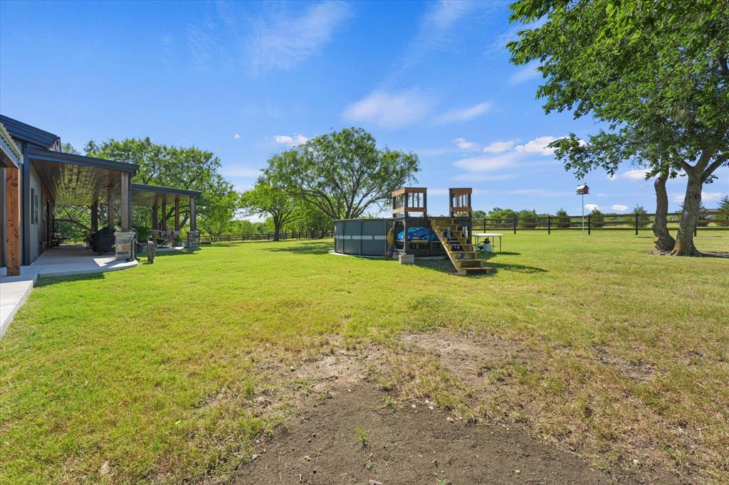 9861 Fm-66 Property Photo 28