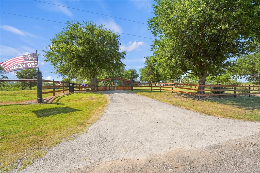 9861 Fm-66 Property Photo 30