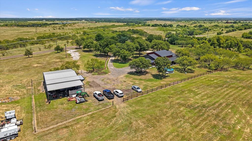 9861 Fm-66 Property Photo 36