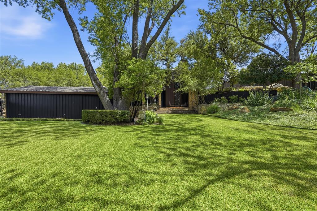 512 S Ammerman Avenue Property Photo 33