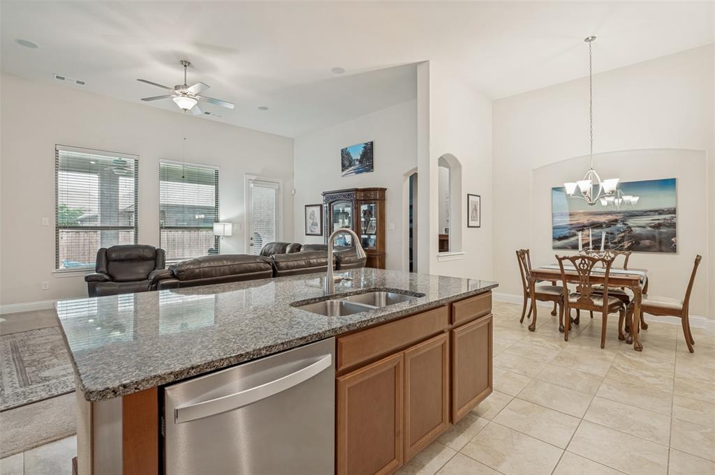 2810 Green Circle Drive Property Photo 10