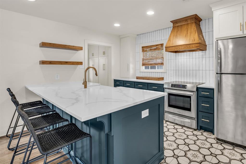 2601 Columbus Avenue Property Photo 1