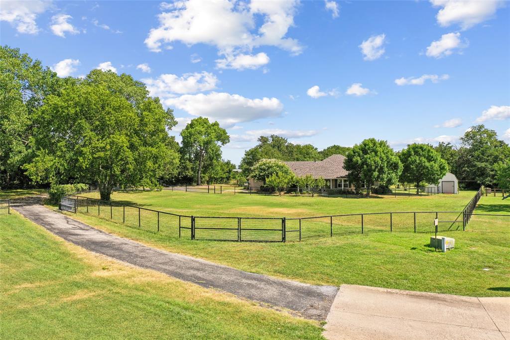 4797 Red Oak Circle Property Photo 2