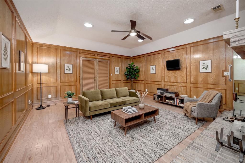 408 Chimney Hill Circle Property Photo 8