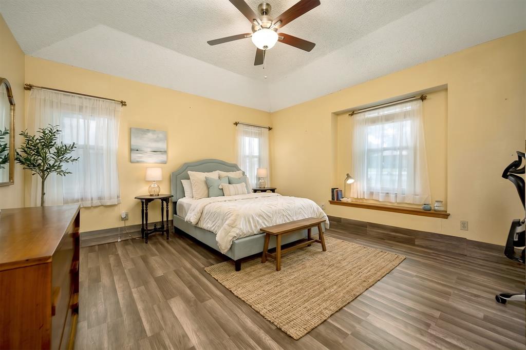 408 Chimney Hill Circle Property Photo 13