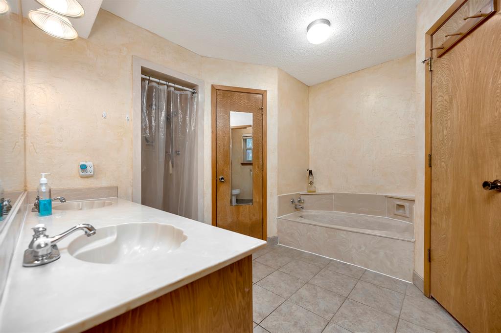 408 Chimney Hill Circle Property Photo 17