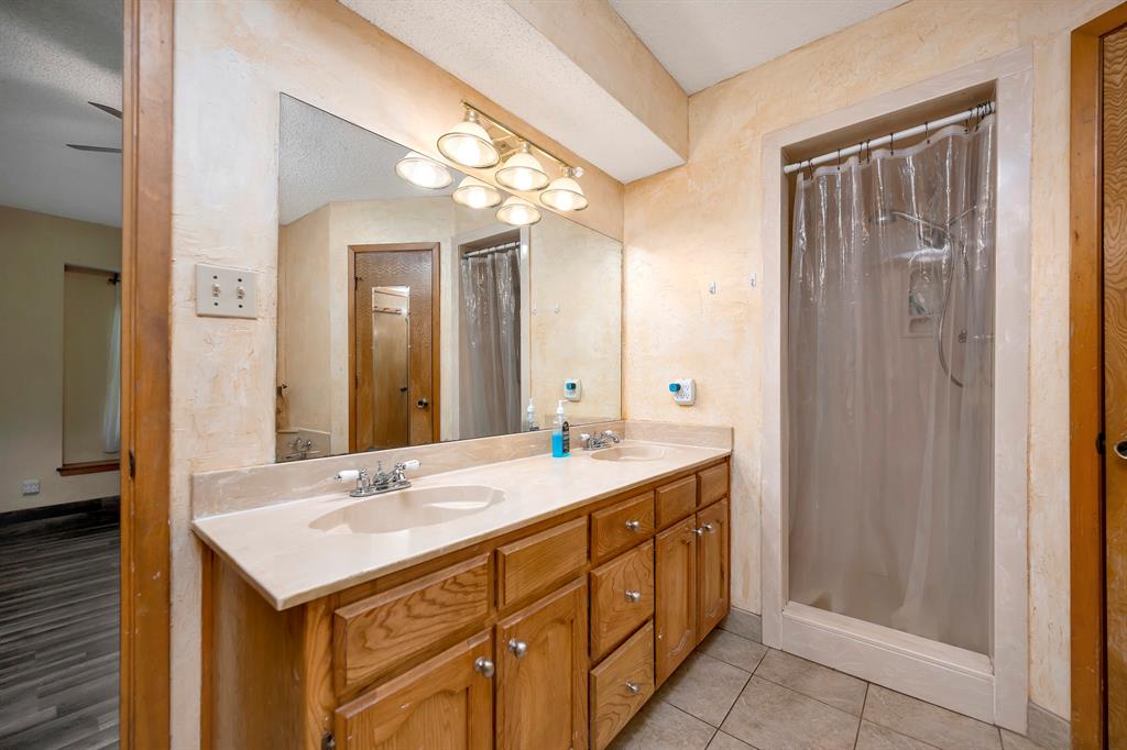 408 Chimney Hill Circle Property Photo 18
