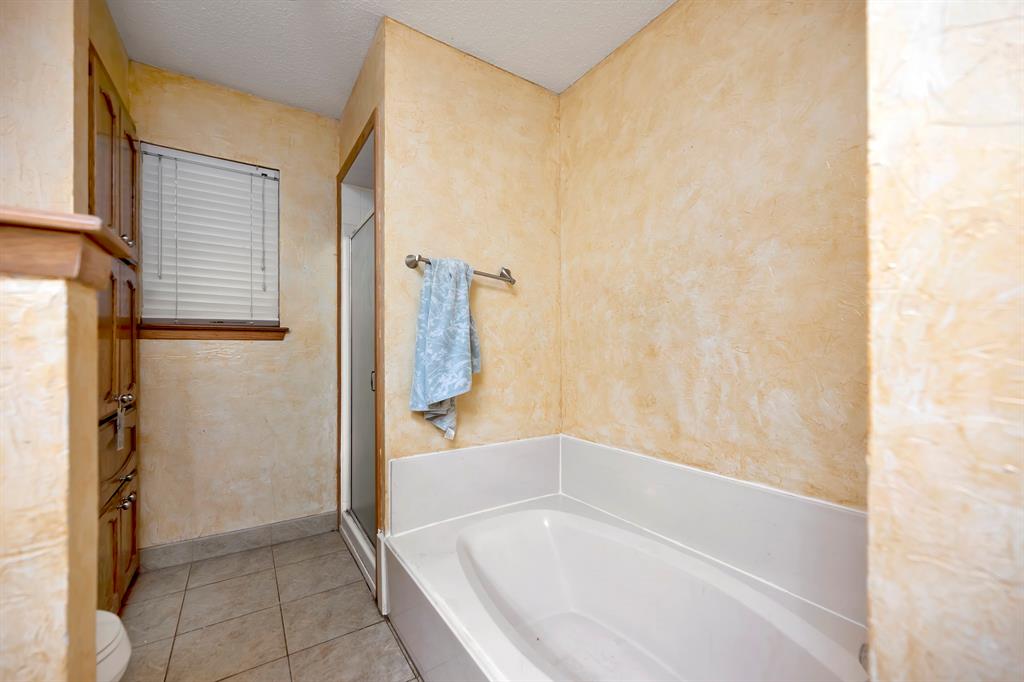 408 Chimney Hill Circle Property Photo 23