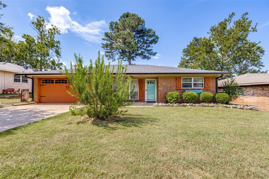 2506 Easy Street Property Photo 1