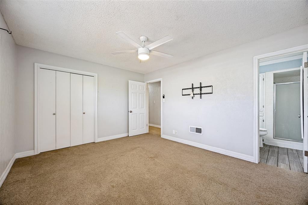 2506 Easy Street Property Photo 16