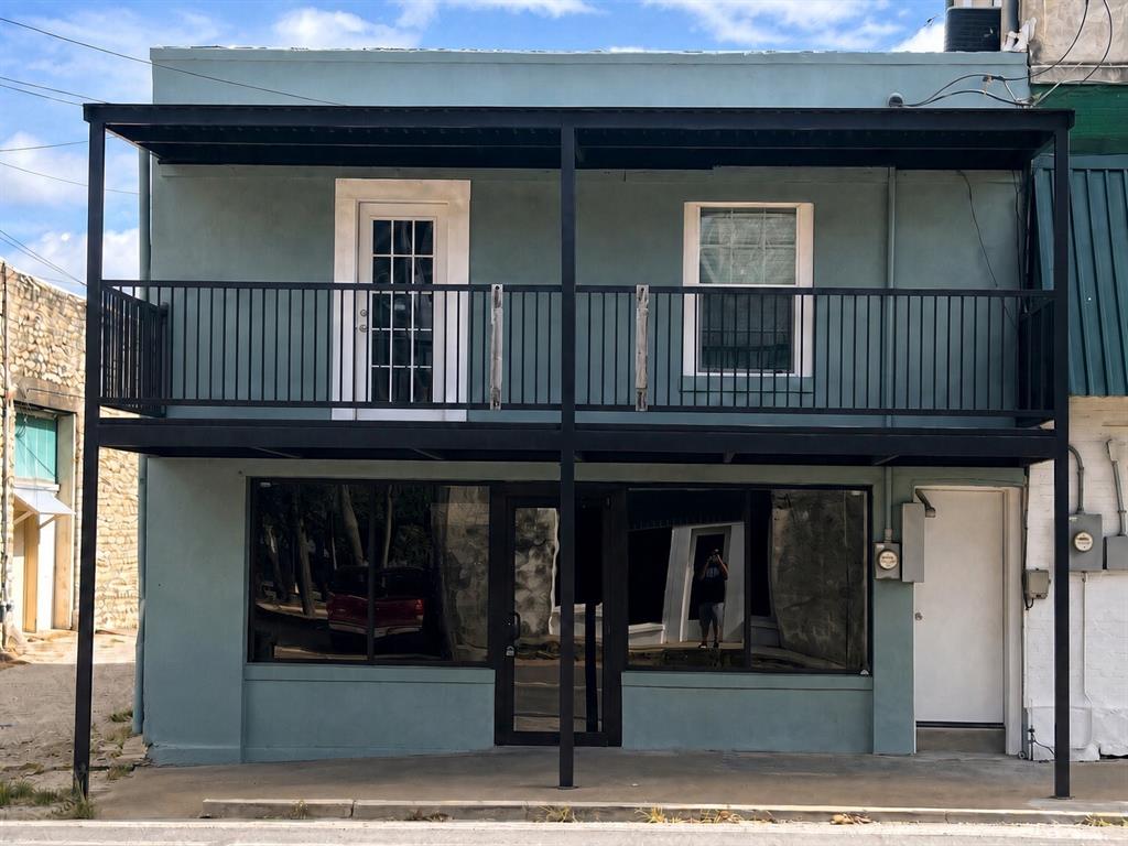 112 W Blackjack Street Property Photo 1