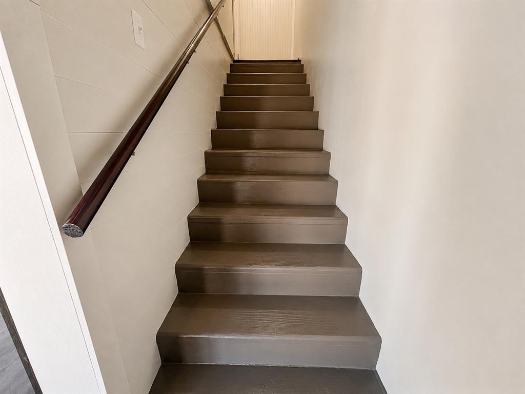112 W Blackjack Street Property Photo 6