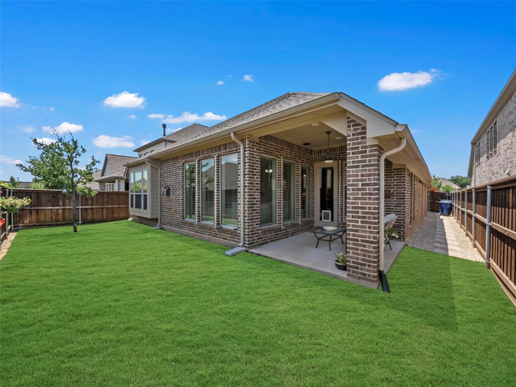 8712 Navidad Falls Drive Property Photo 34