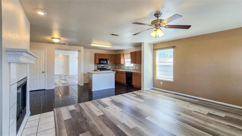 12453 Peak Circle Property Photo 4