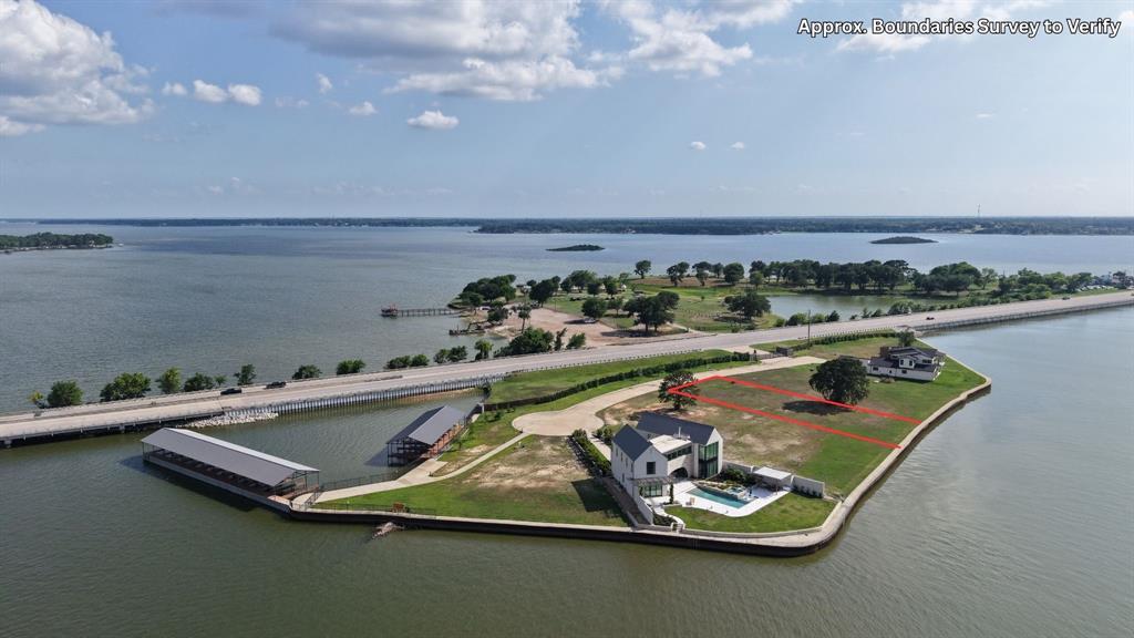 112 Mary Court Property Photo 1