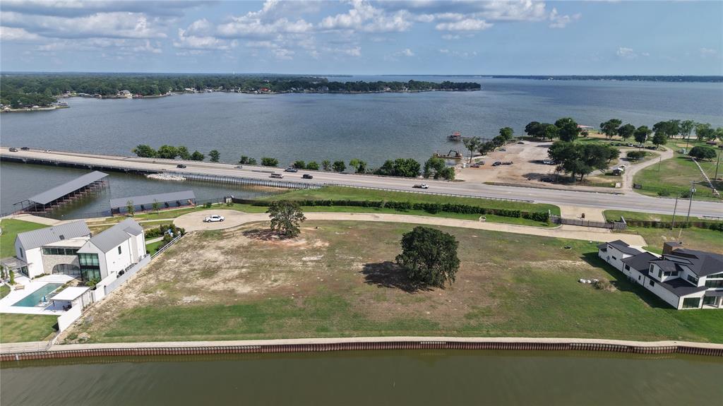 112 Mary Court Property Photo 12