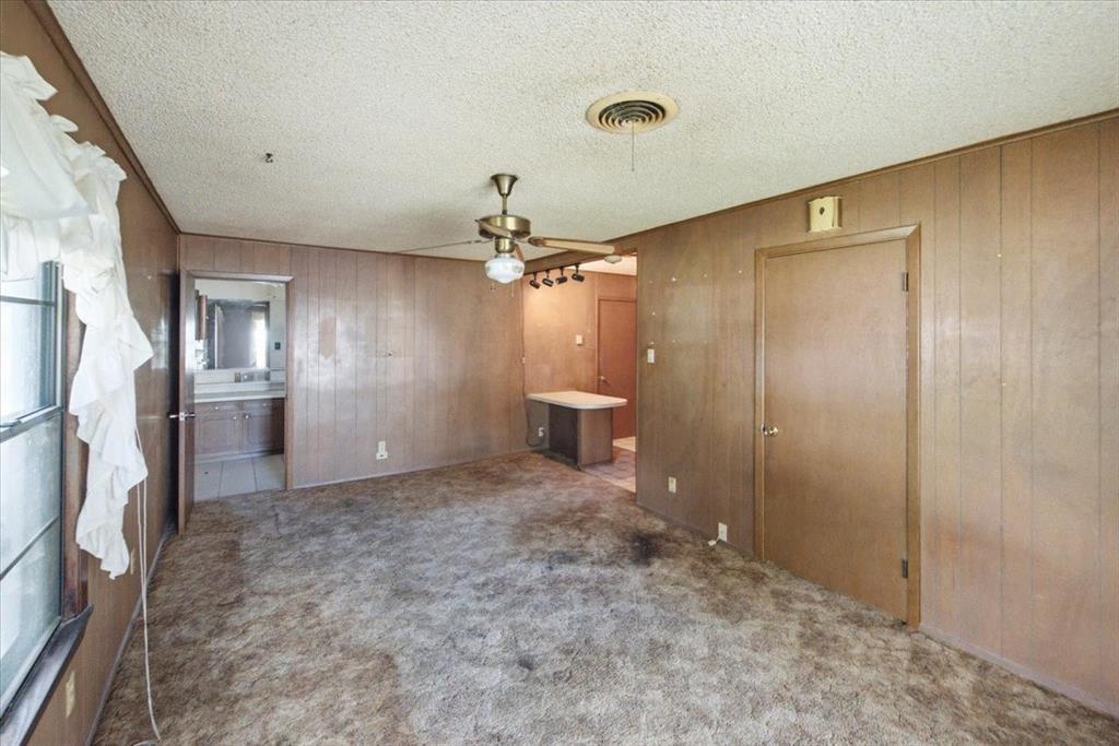 156 Bowie Property Photo 14