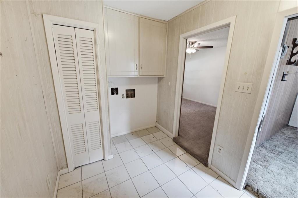 156 Bowie Property Photo 17