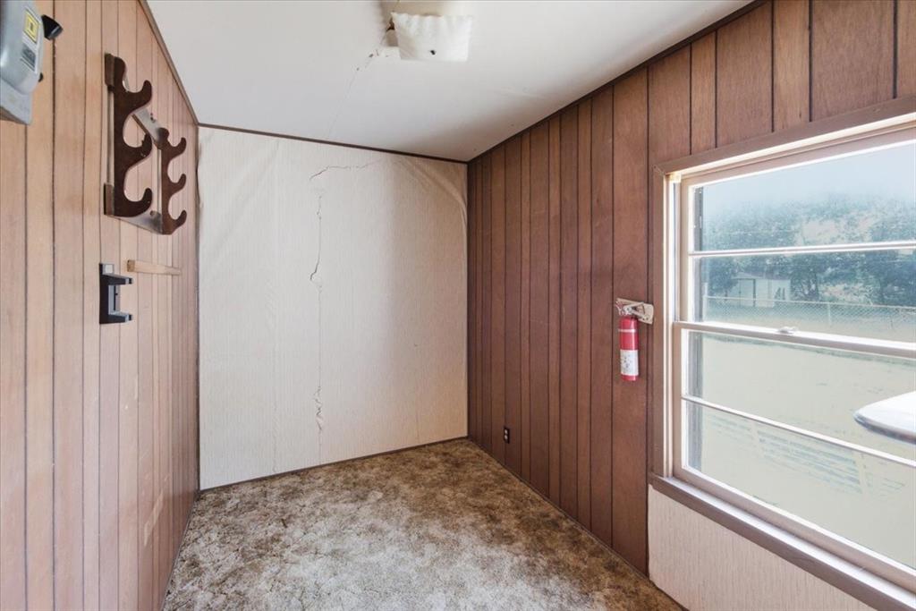 156 Bowie Property Photo 19