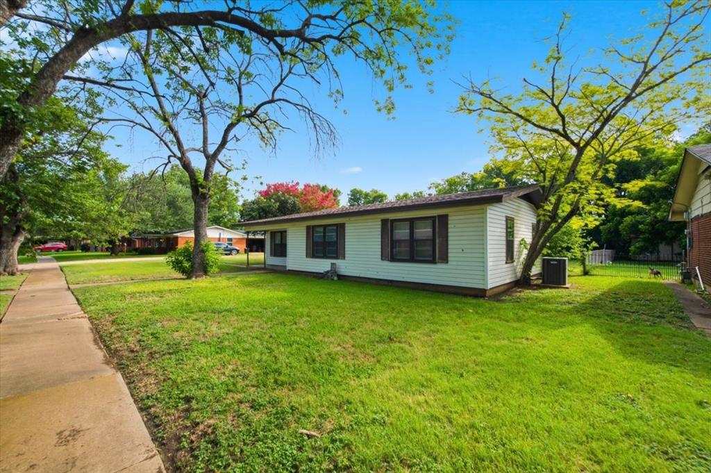 156 Bowie Property Photo 23