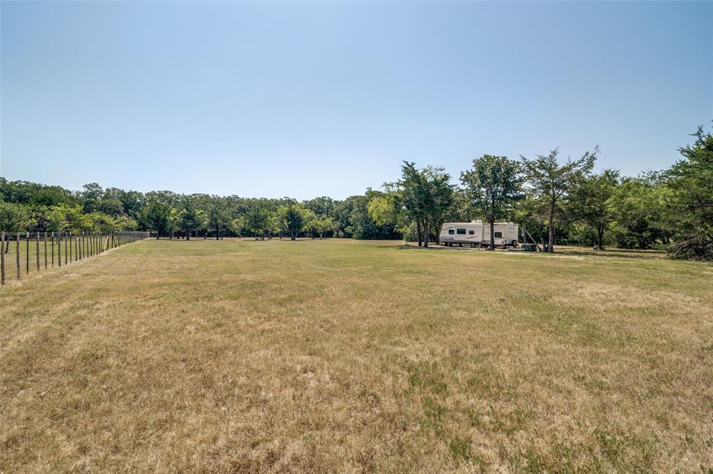 5915 County Road 2516 Property Photo 3