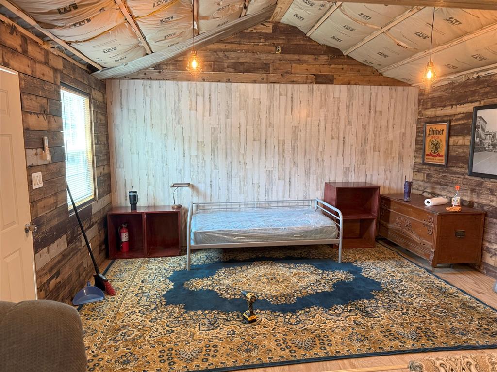 4400 County Road 3706 Road Property Photo 18