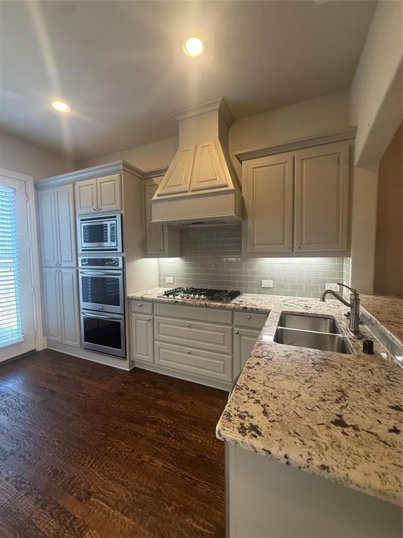 4229 Colton Drive Property Photo 8