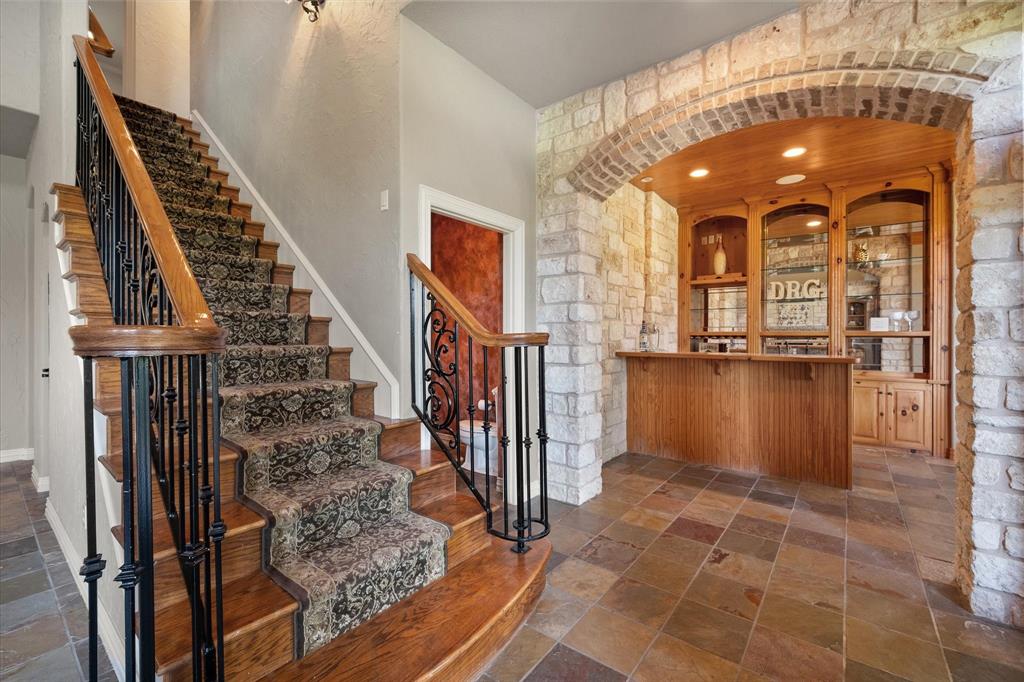 1019 Walnut Falls Circle Property Photo 17