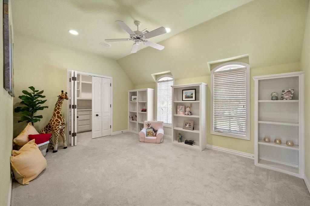 1019 Walnut Falls Circle Property Photo 33