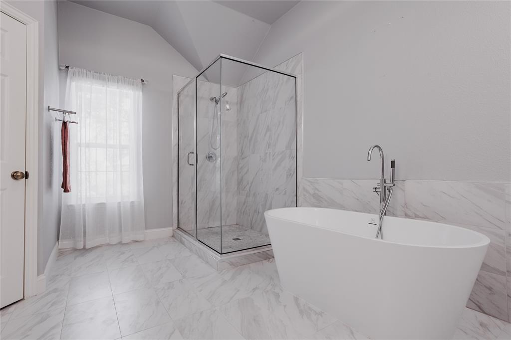 3915 Compton Drive Property Photo 10