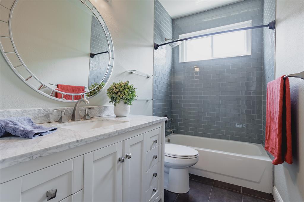 3915 Compton Drive Property Photo 12
