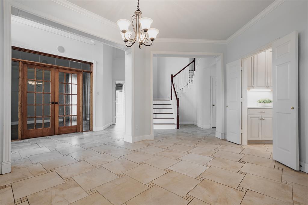 3915 Compton Drive Property Photo 15