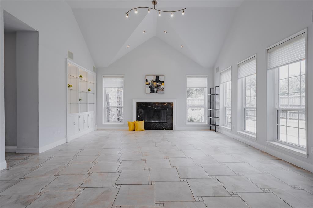 3915 Compton Drive Property Photo 18