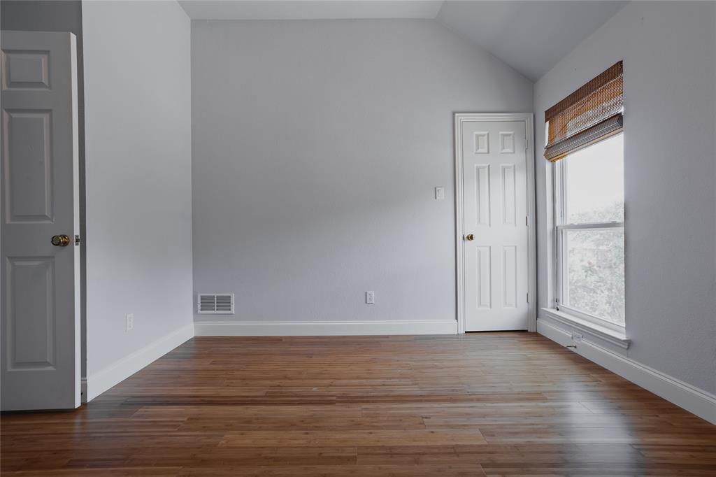 3915 Compton Drive Property Photo 32