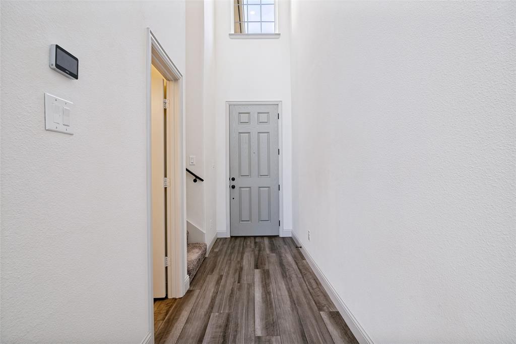 1006 Emil Place Property Photo 4