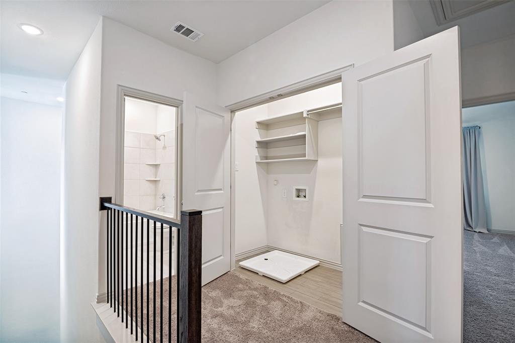 1006 Emil Place Property Photo 14