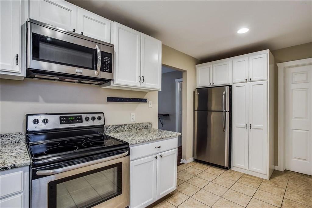 3901 Winfield Avenue Property Photo 4