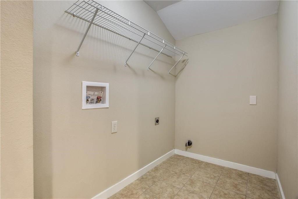 3901 Winfield Avenue Property Photo 9
