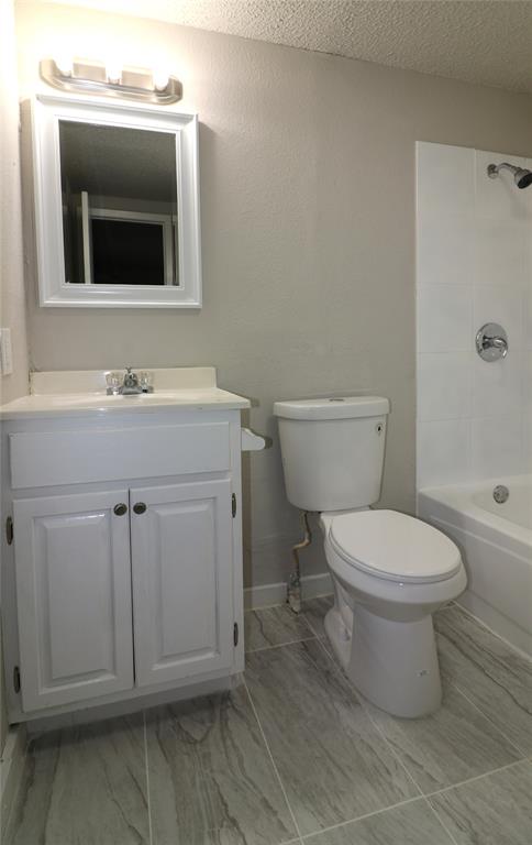 708 Ellington Street Property Photo 15