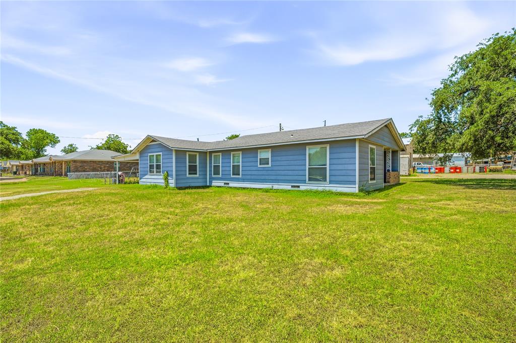 416 East Road Property Photo 3