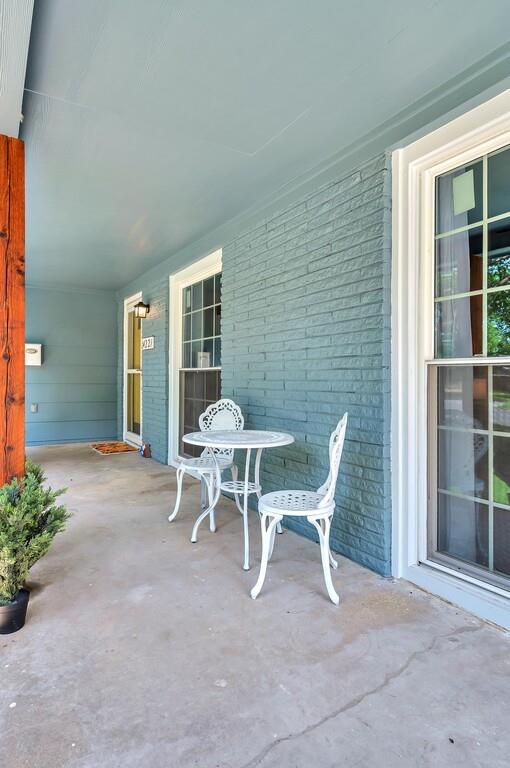 4221 Sanger Avenue Property Photo 4